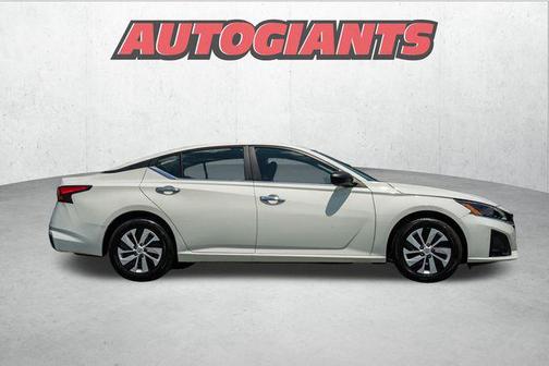2025 Nissan Altima S FWD