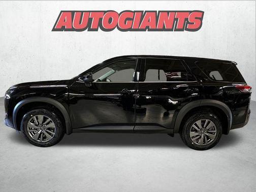 2025 Nissan Pathfinder S 4WD
