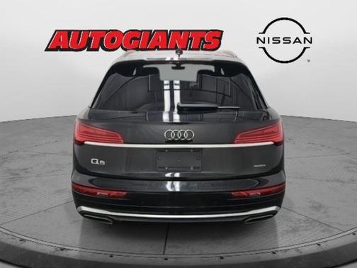 2022 Audi Q5 45 S line Premium