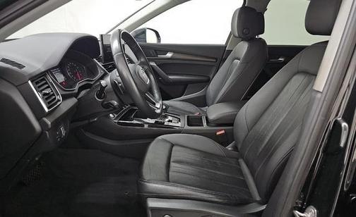 2022 Audi Q5 45 S line Premium