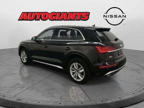 2022 Audi Q5 45 S line Premium