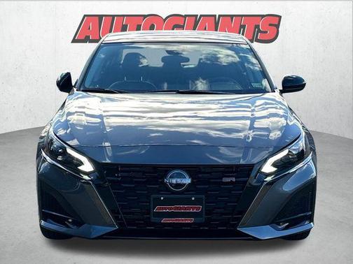 2025 Nissan Altima SR FWD
