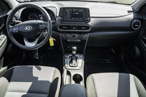 2021 Hyundai KONA SE