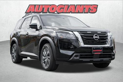 2025 Nissan Pathfinder SV 4WD