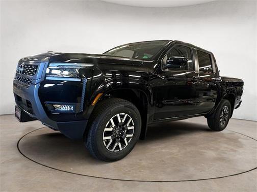 2025 Nissan Frontier SL
