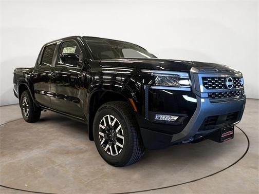 2025 Nissan Frontier SL