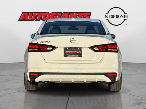 2025 Nissan Altima S FWD