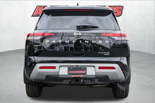 2025 Nissan Pathfinder Platinum 4WD