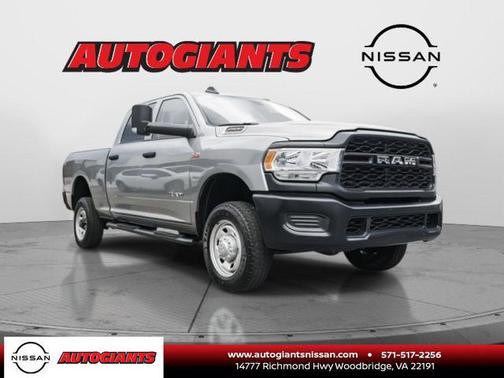 2020 RAM 2500 Tradesman Crew Cab 4X4 6'4' Box