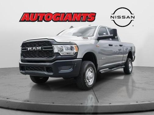 2020 RAM 2500 Tradesman Crew Cab 4X4 6'4' Box