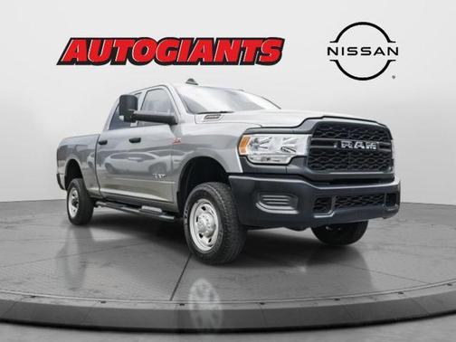 2020 RAM 2500 Tradesman Crew Cab 4X4 6'4' Box