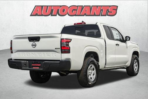 2025 Nissan Frontier S