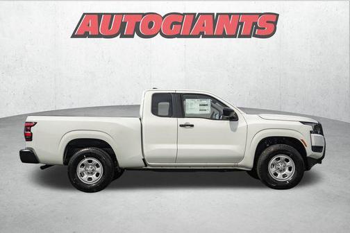 2025 Nissan Frontier S
