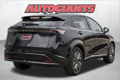 2025 Nissan ARIYA PLATINUM+