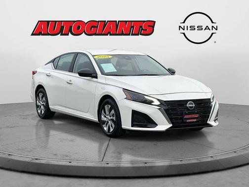 2025 Nissan Altima S FWD