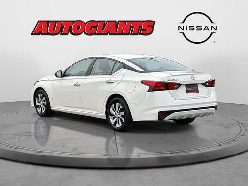 2025 Nissan Altima S FWD