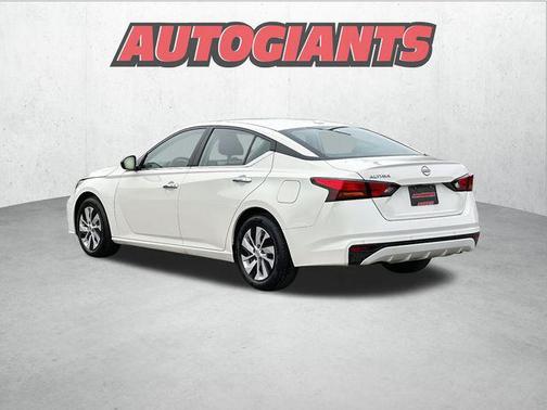 2025 Nissan Altima S FWD