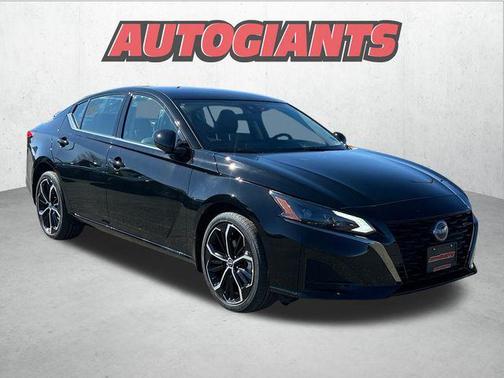 2025 Nissan Altima SR AWD