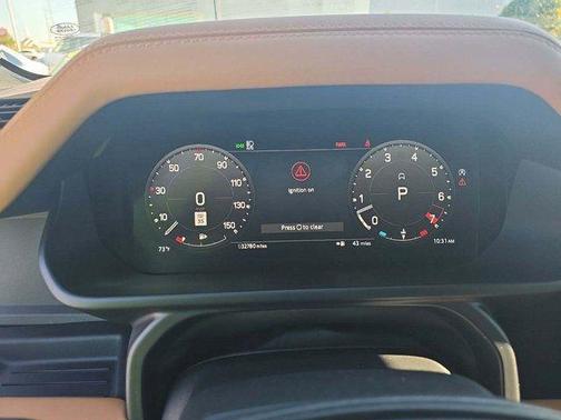 2023 Land Rover Defender 110 V8