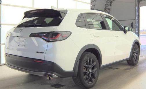 Platinum White Pearl 2023 Honda HR-V AWD Sport