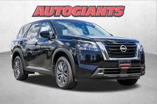 2025 Nissan Pathfinder S 4WD