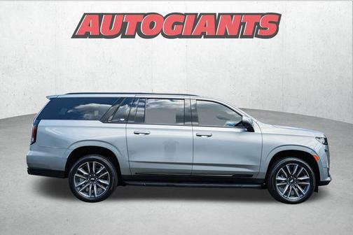 2023 Cadillac Escalade ESV Sport Platinum