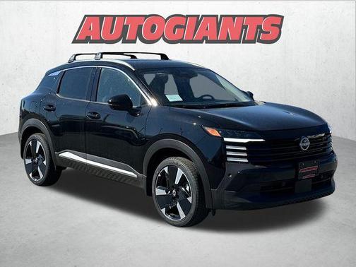 2025 Nissan Kicks SR