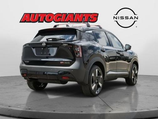 2025 Nissan Kicks SR