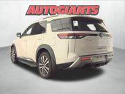 2022 Nissan Pathfinder Platinum 4WD