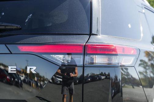 2025 Nissan Pathfinder Platinum 4WD