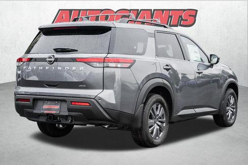 2025 Nissan Pathfinder SV 4WD