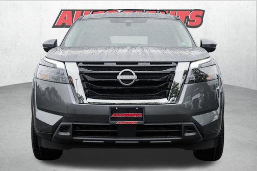 2025 Nissan Pathfinder SV 4WD