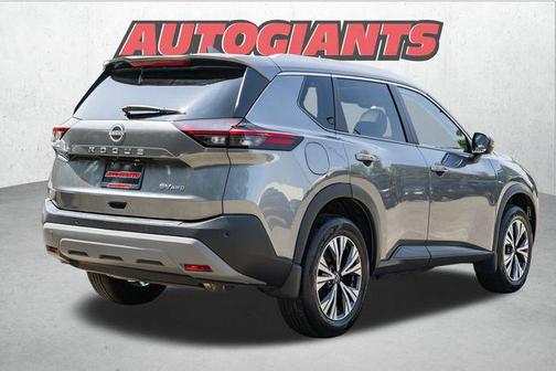 2022 Nissan Rogue SV