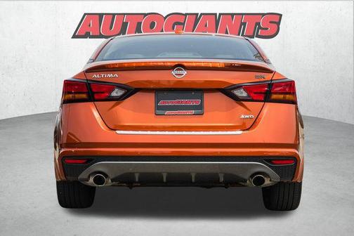 2020 Nissan Altima SR Intelligent AWD