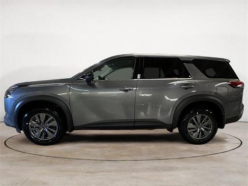 2025 Nissan Pathfinder S