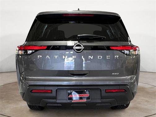 2025 Nissan Pathfinder S
