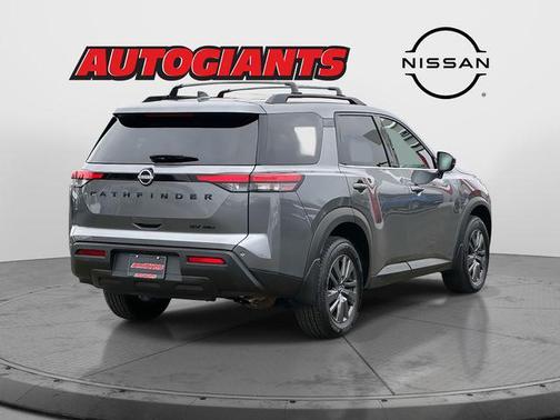 2024 Nissan Pathfinder SV 4WD