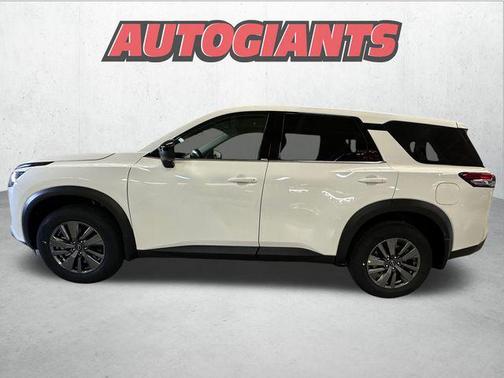 2025 Nissan Pathfinder S 4WD