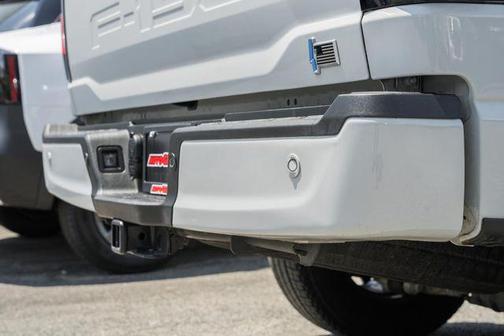2023 Ford F-150 Lightning XLT