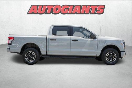 2023 Ford F-150 Lightning XLT