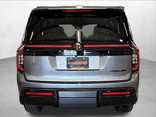 2025 Nissan Armada PRO-4X 4WD