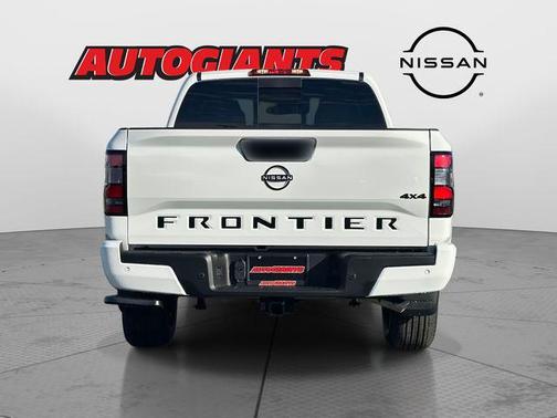 2026 Nissan Frontier SV