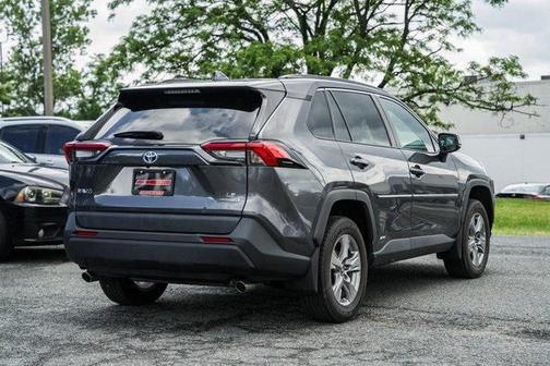 2022 Toyota RAV4 Hybrid LE