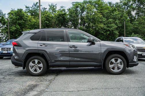 2022 Toyota RAV4 Hybrid LE