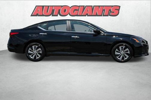 2025 Nissan Altima S FWD