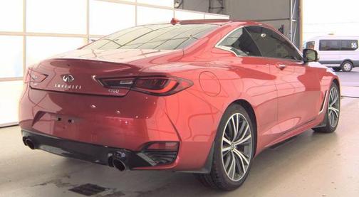 2022 INFINITI Q60 LUXE AWD