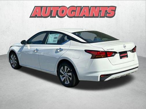 2025 Nissan Altima S FWD