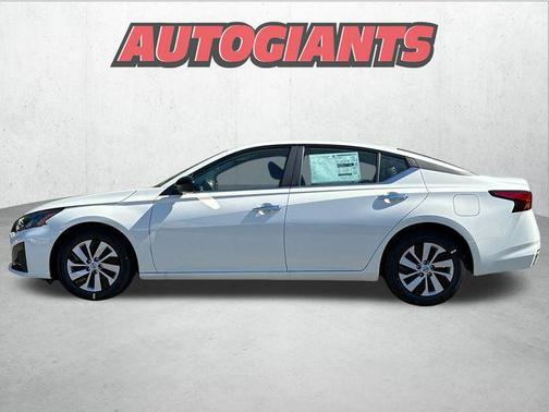 2025 Nissan Altima S FWD