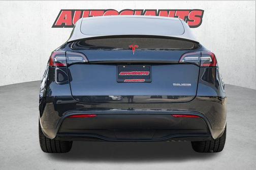 2024 Tesla Model Y Performance Dual Motor All-Wheel Drive