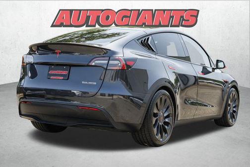 2024 Tesla Model Y Performance Dual Motor All-Wheel Drive